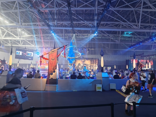 利姆萨·罗敏萨以太之光广场